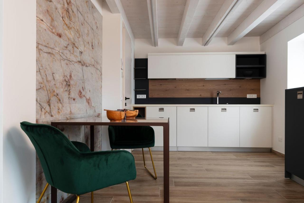 Absentia 1763 Garda Boutique Home - Lake Front 브렌조네 술 가르다 외부 사진